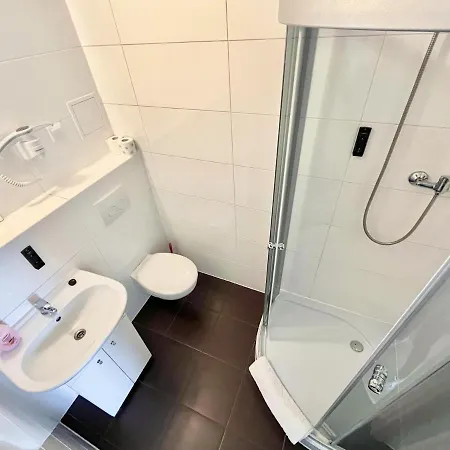 Hostel Dv Morski - Z Prywatnymi Lazienkami Gdyně