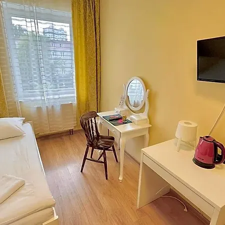 Dv Morski - Z Prywatnymi łazienkami Hostel