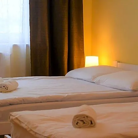Dv Morski - Z Prywatnymi łazienkami Hostel *