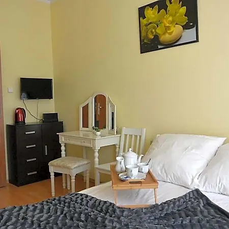 Dv Morski - Z Prywatnymi łazienkami Hostel