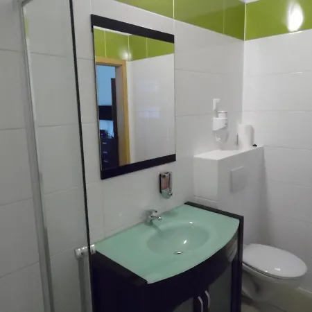 Hostel Dv Morski - Z Prywatnymi Lazienkami Gdyně