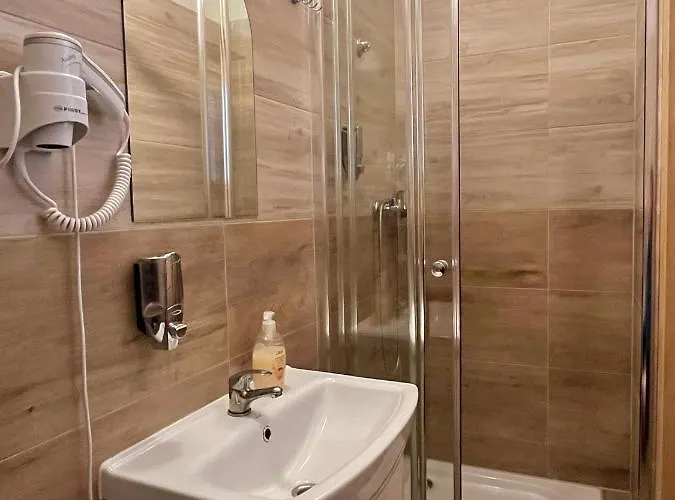 Hostel Dv Morski - Z Prywatnymi Lazienkami