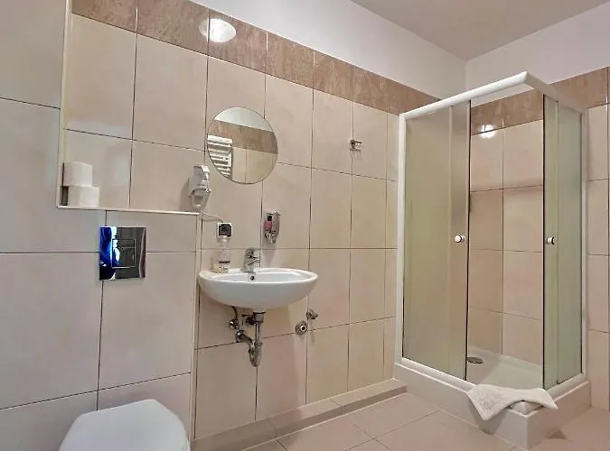 Hostel Dv Morski - Z Prywatnymi Lazienkami *