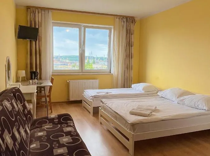 Dv Morski - Z Prywatnymi Lazienkami Хостел *