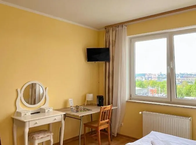 Dv Morski - Z Prywatnymi Lazienkami Гдиня