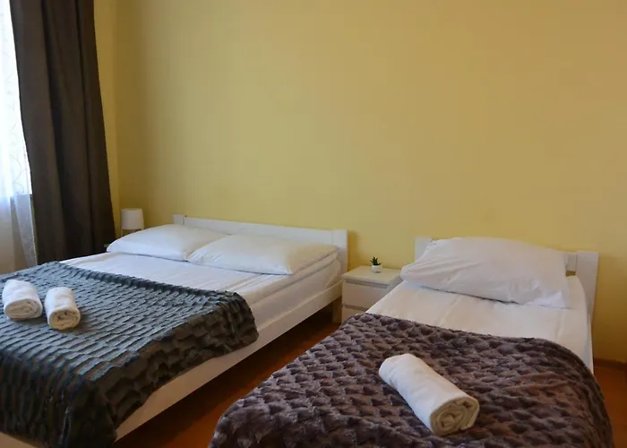 Dv Morski - Z Prywatnymi Lazienkami Гдиня