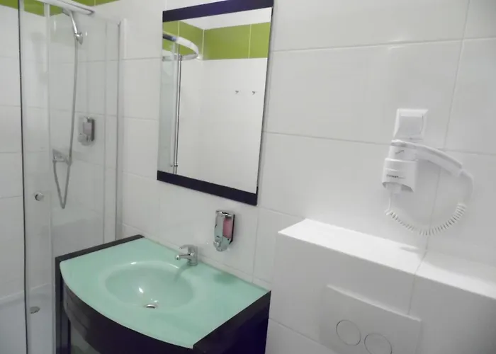 Dv Morski - Z Prywatnymi Lazienkami Hostel